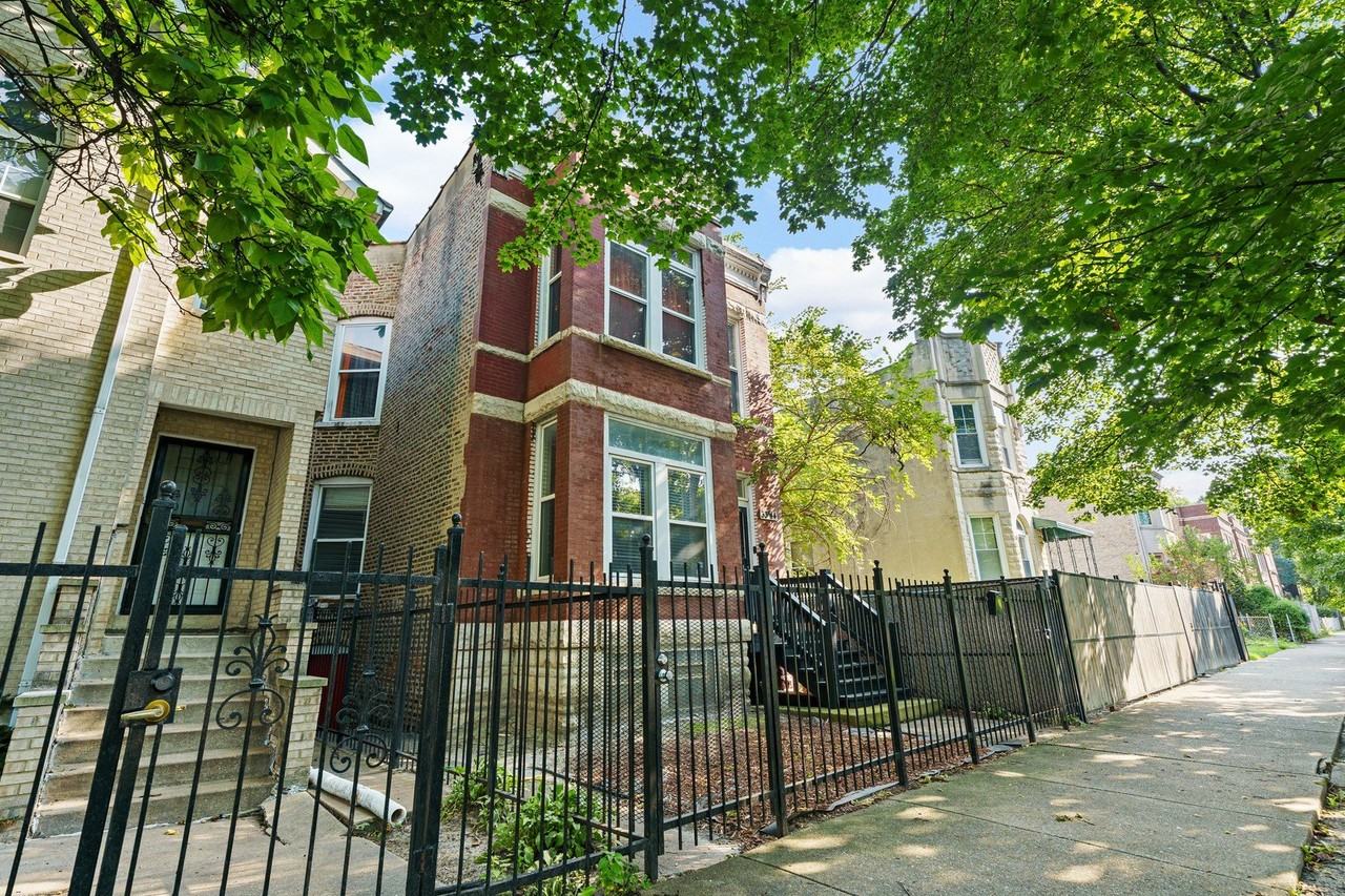 3344 W Fulton Blvd #1 - Photo 2 of 18