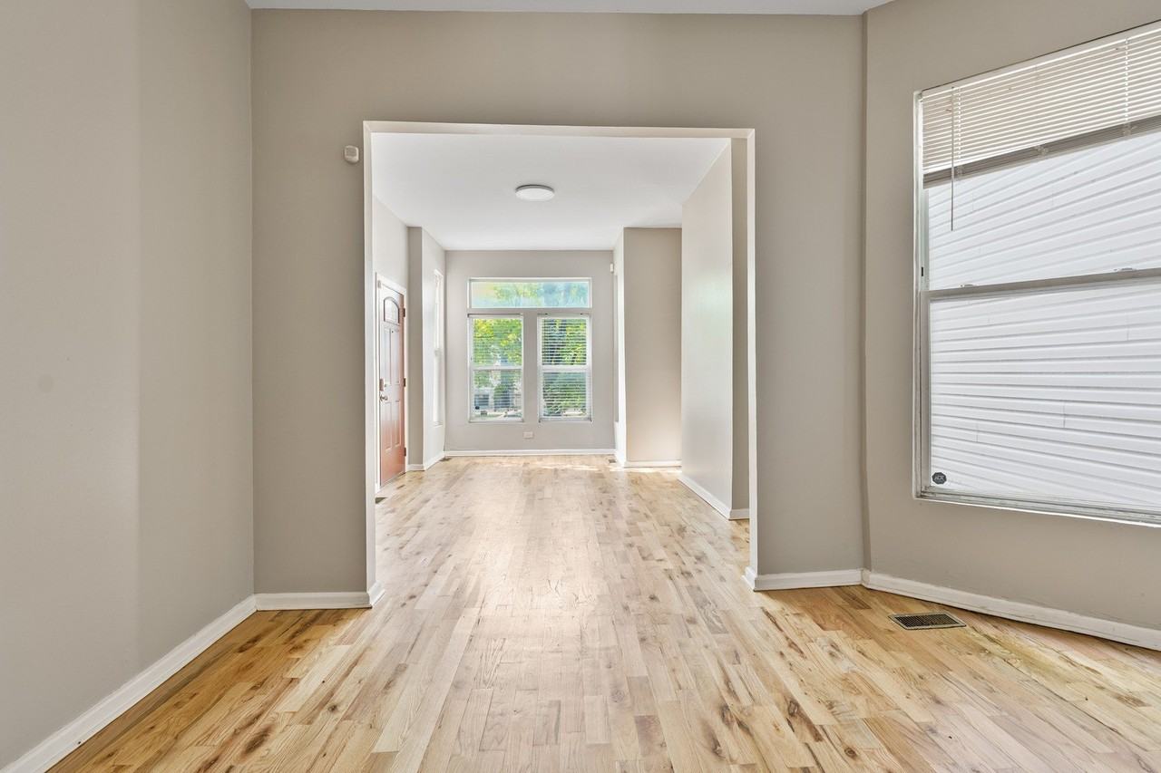 3344 W Fulton Blvd #1 - Photo 5 of 18