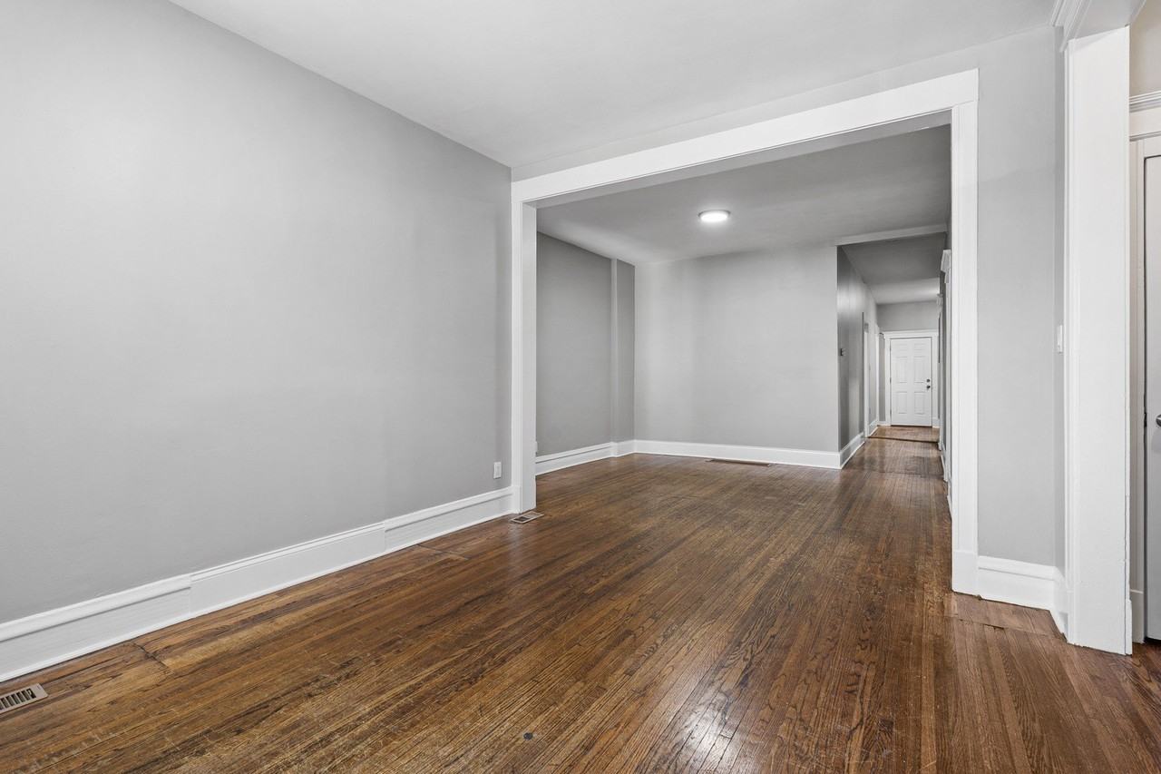 4319 W Jackson Blvd #1 - Photo 4 of 17