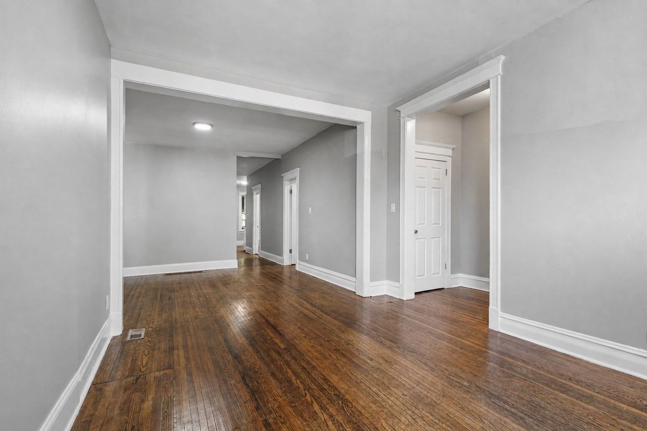 4319 W Jackson Blvd #1 - Photo 5 of 17