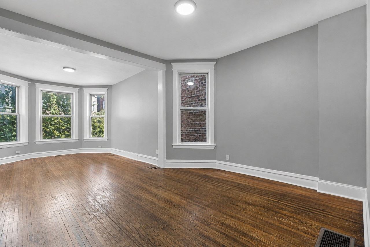 4319 W Jackson Blvd #1 - Photo 6 of 17