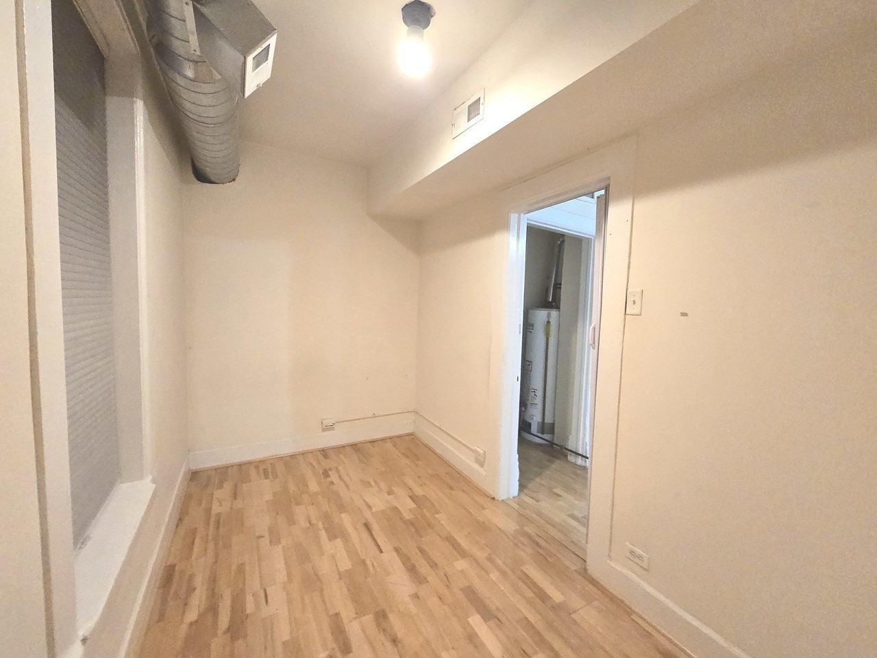 1736 W Beach Ave #G - Photo 4 of 7