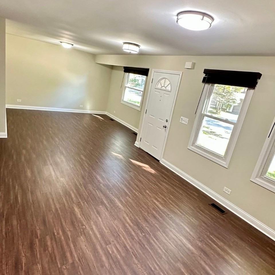 2690 Crosscreek Ct - Photo 6 of 13