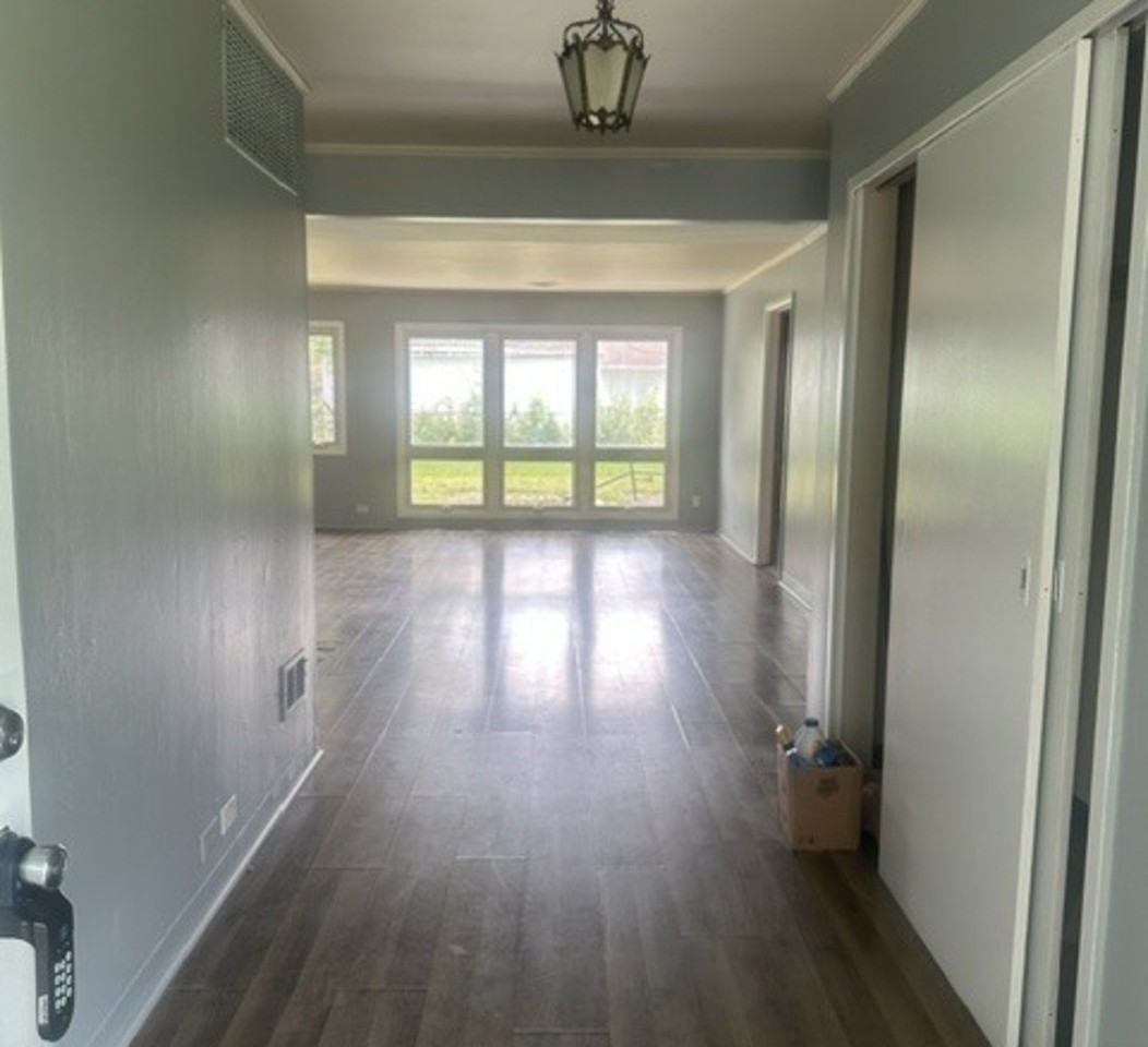 353 Westgate Dr - Photo 3 of 21