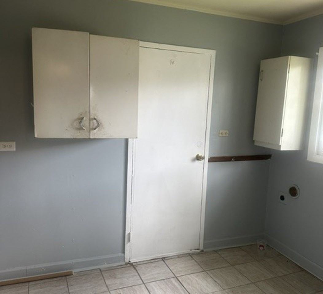 353 Westgate Dr - Photo 7 of 21