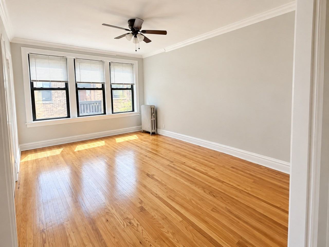 5453 S Everett Ave #1B - Photo 6 of 7