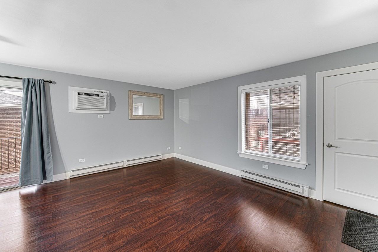 15830 Terrace Dr #RO3 - Photo 3 of 19