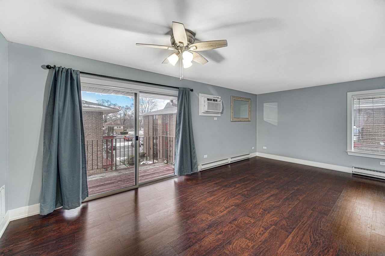 15830 Terrace Dr #RO3 - Photo 6 of 19