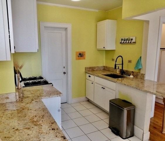 1755 E 55th St #605 - Photo 6 of 11