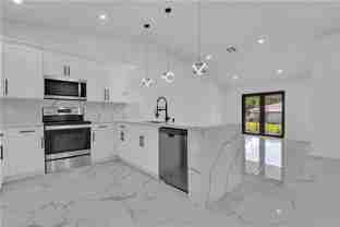 535 -537 LADD St - Photo 1 of 1
