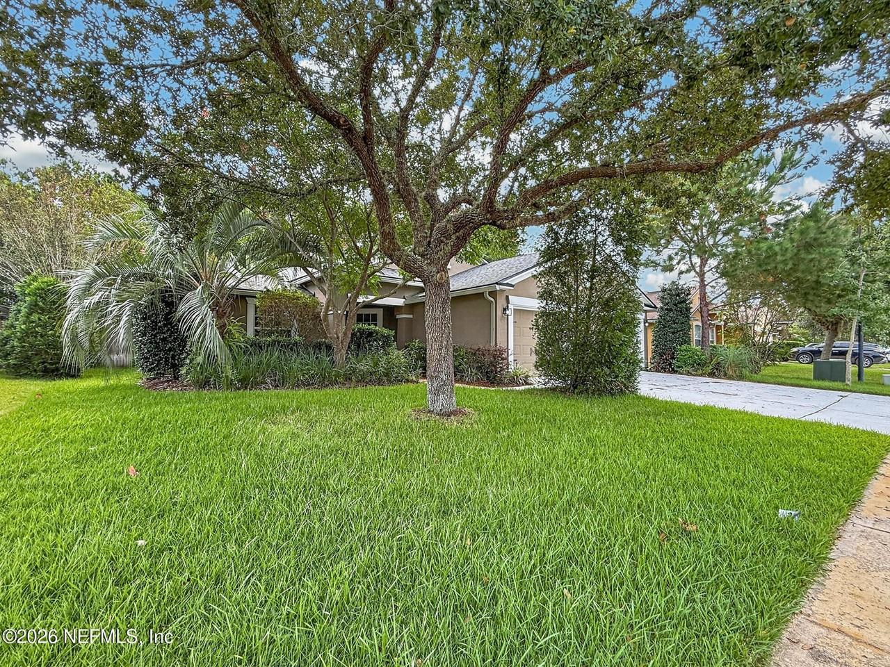 1818 Hollow Glen Dr - Photo 4 of 50