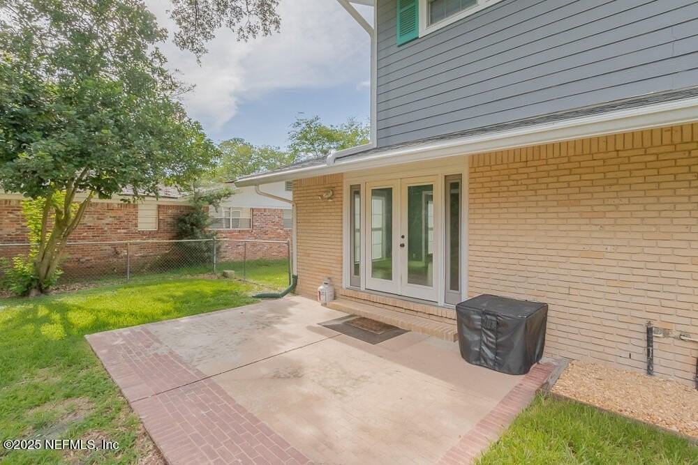 5044 Somersby Rd - Photo 3 of 48