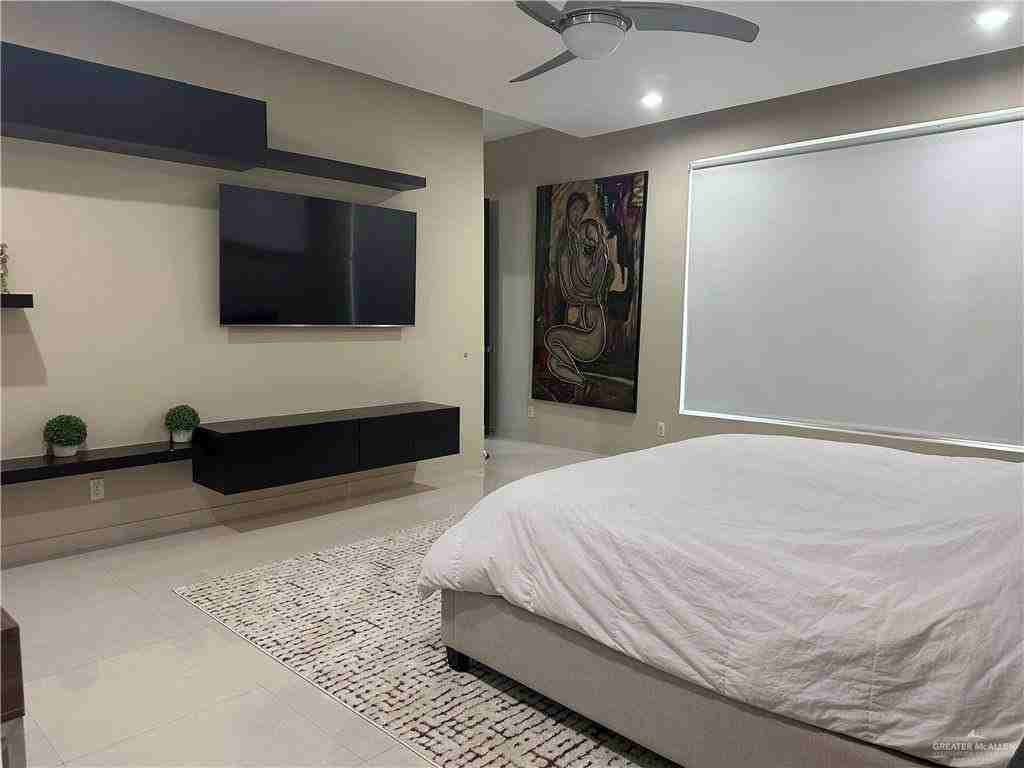 2804 Cassandra St - Photo 5 of 13