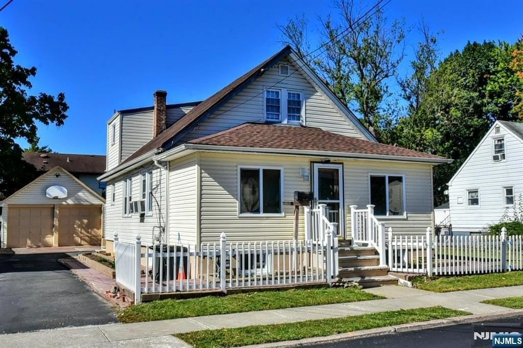 1-24 28th St - Photo 2 of 37