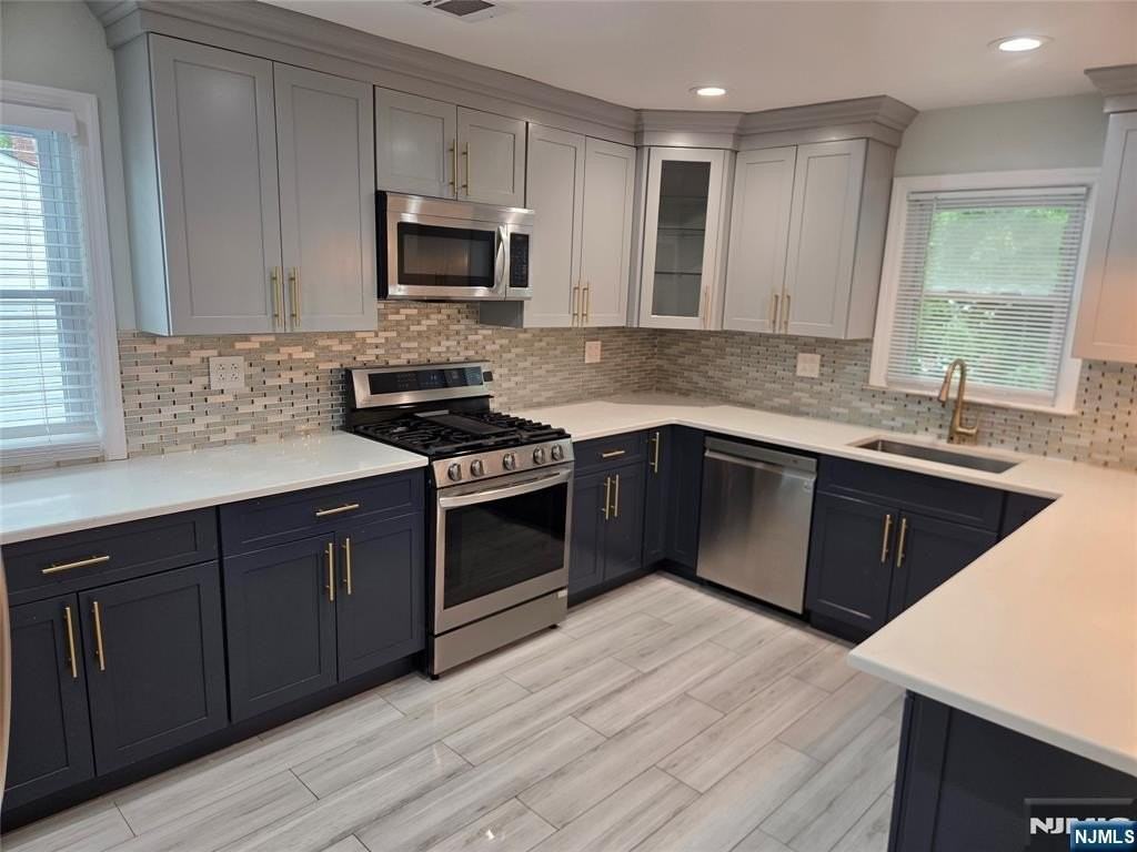 689 Gates Ter - Photo 2 of 20