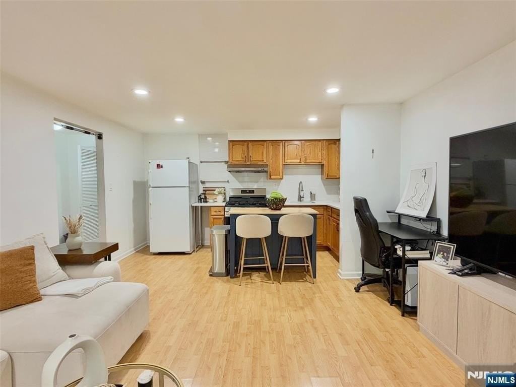 12 Burdette Ct #5 - Photo 4 of 13