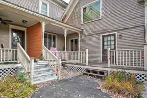 featured image of 8 Chase Ave #3