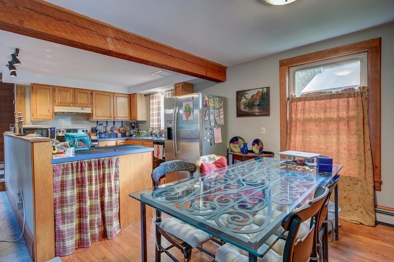 8 Chase Ave #3 - Photo 7 of 19
