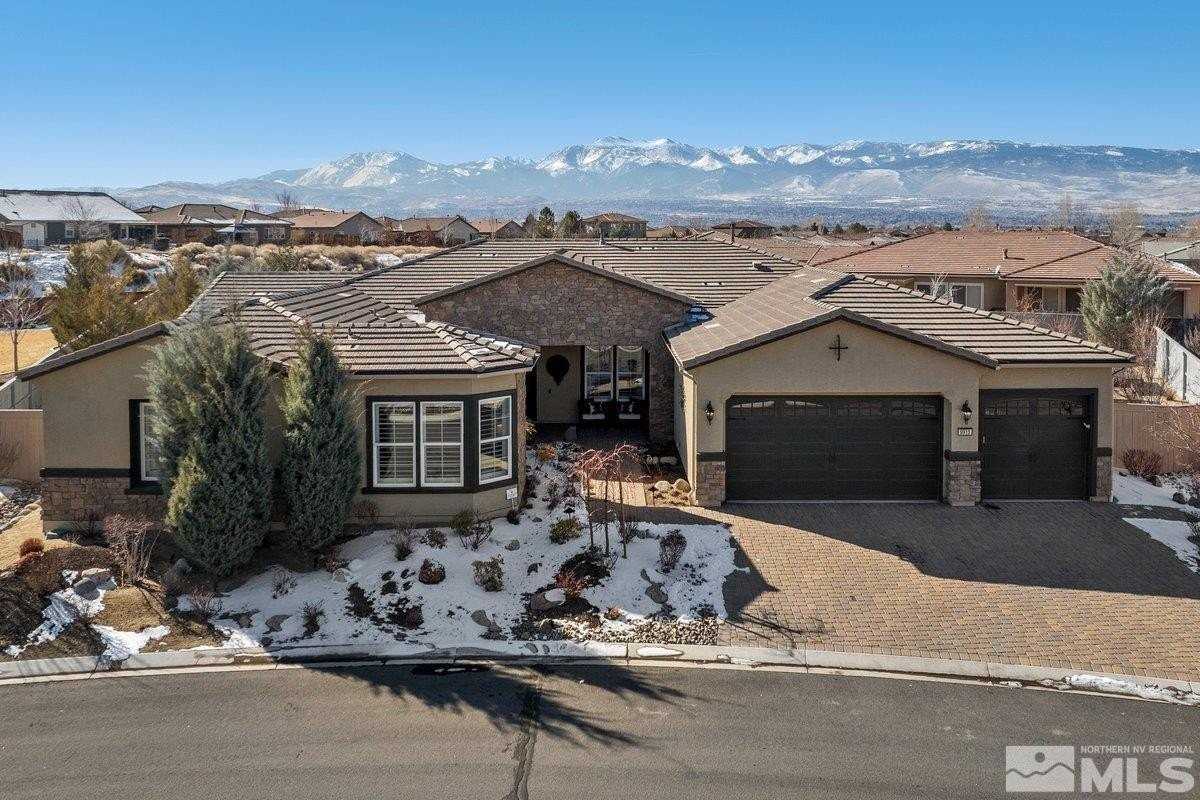 9915 Sea Breeze Ln - Photo 3 of 34