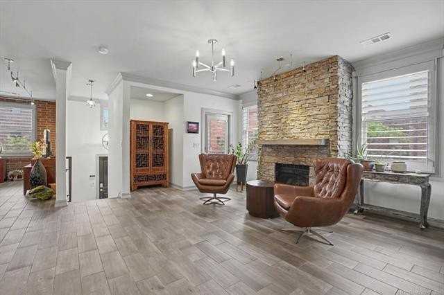 726 S Owasso Ave #B - Photo 6 of 40
