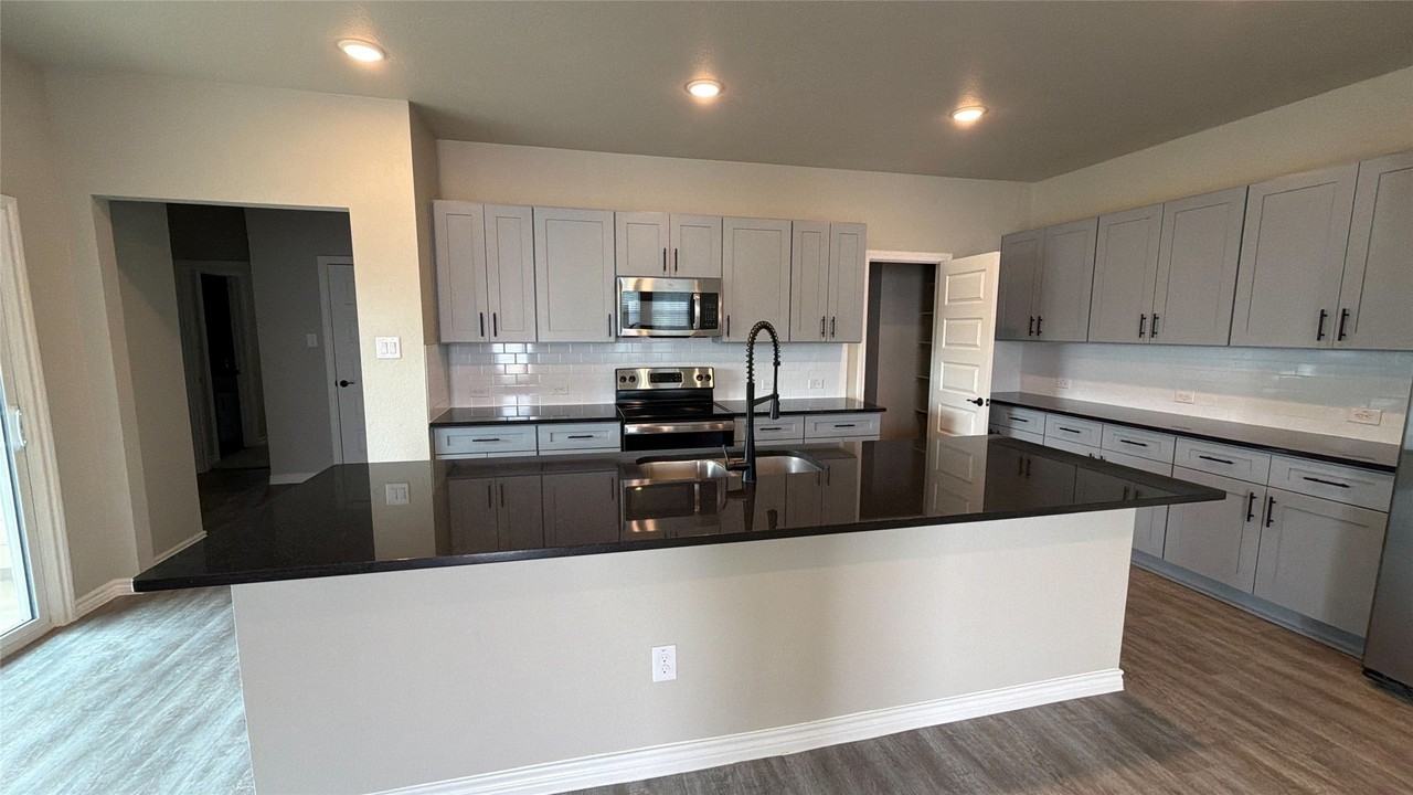 604 Vine St #144 - Photo 2 of 18