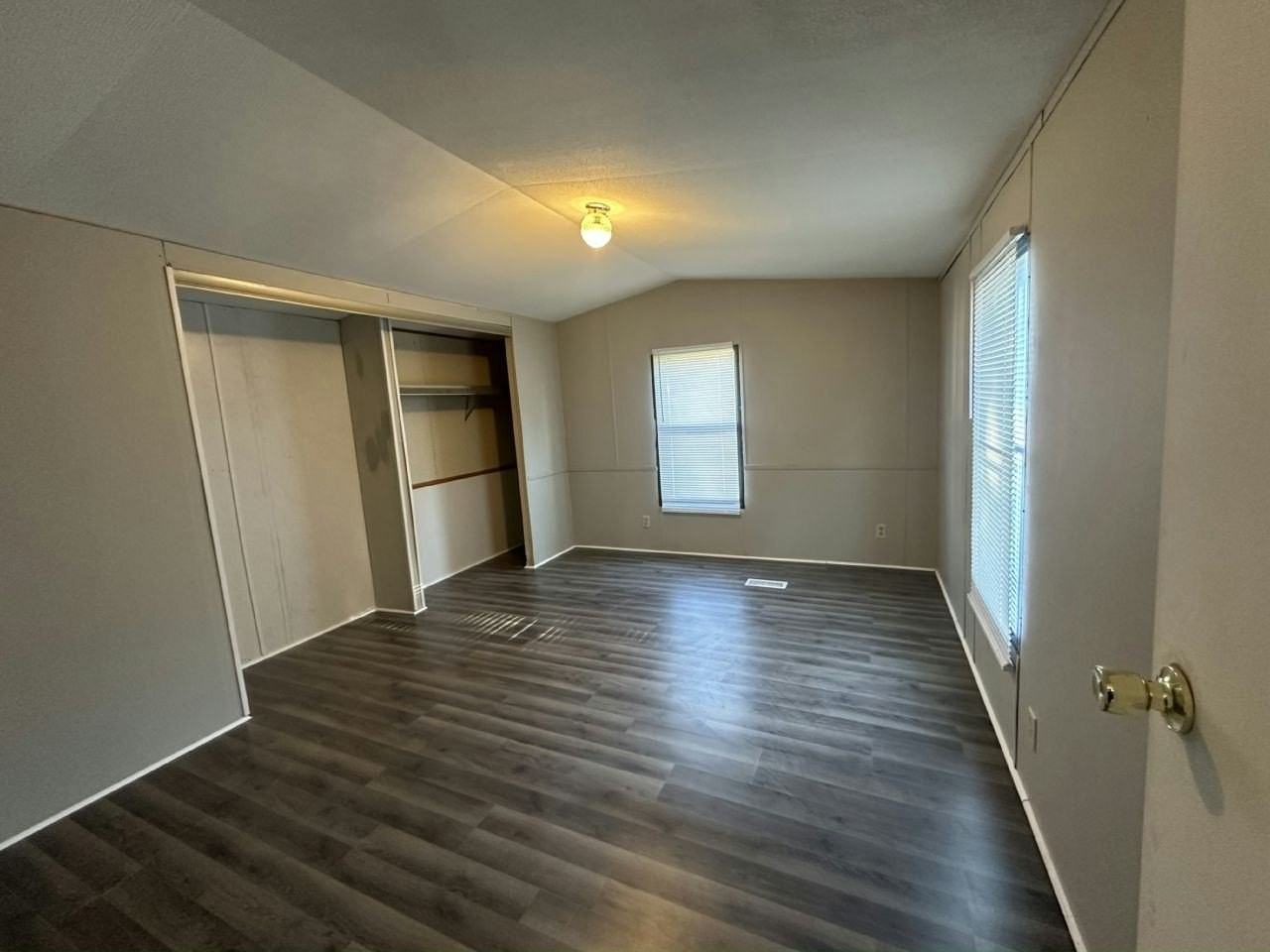 1216 S Bloomington St #50 - Photo 2 of 5