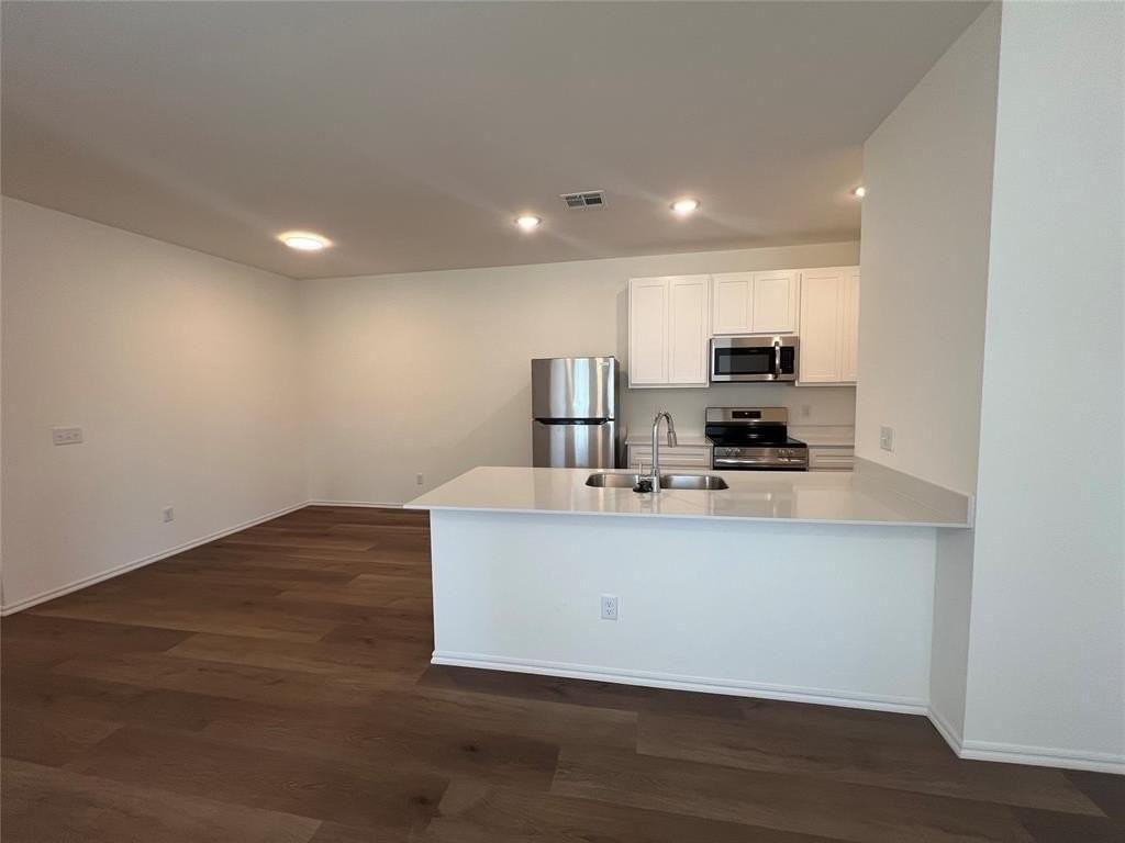 306 Liam Drive - Photo 6 of 25