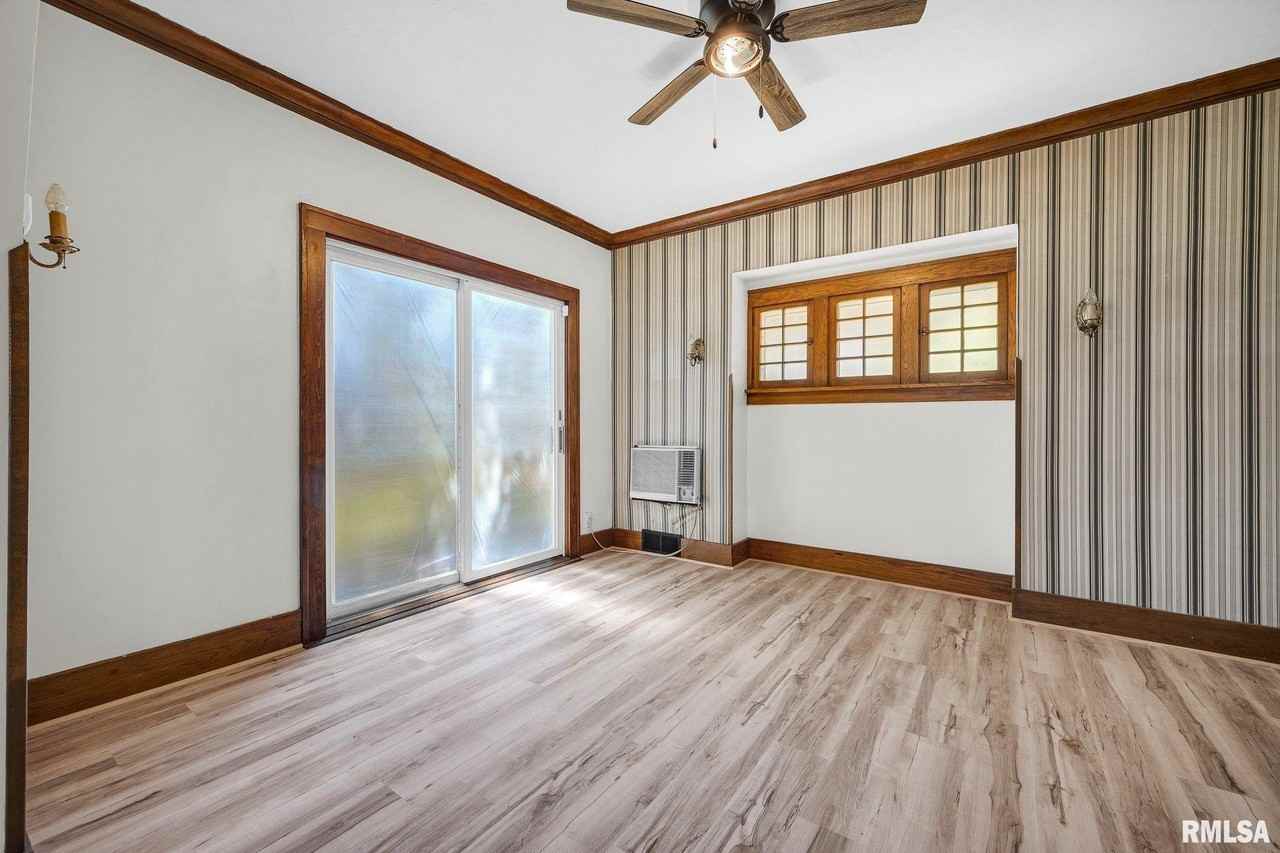 1113 N Summit Blvd - Photo 5 of 36