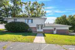 5054 N Lakeside Pl - Photo 1 of 1