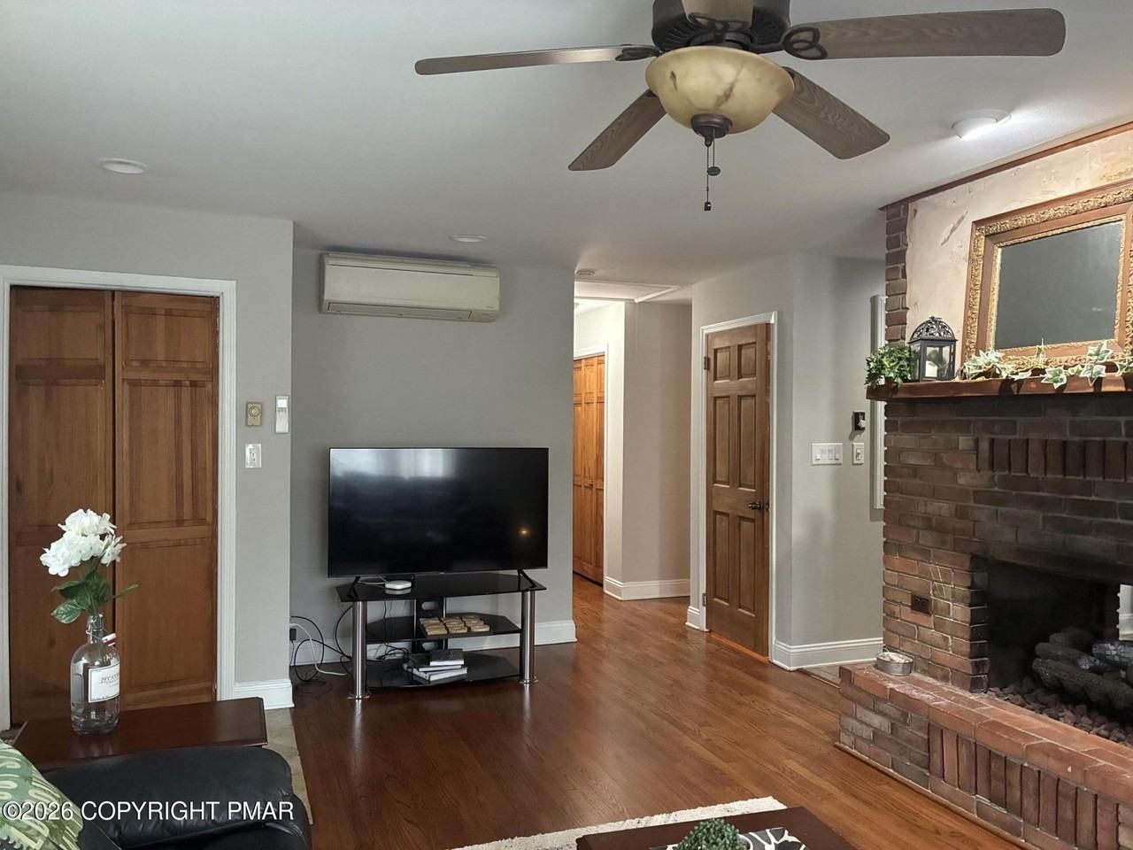 181 Marthas Ln - Photo 4 of 39