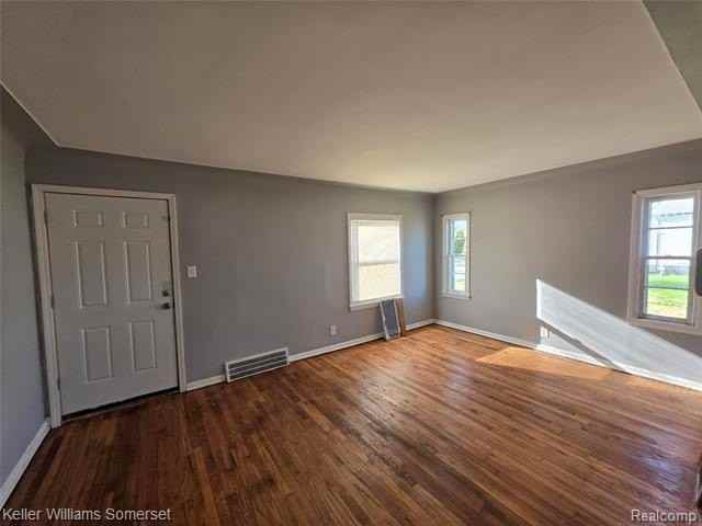 16898 Lilac St - Photo 4 of 8
