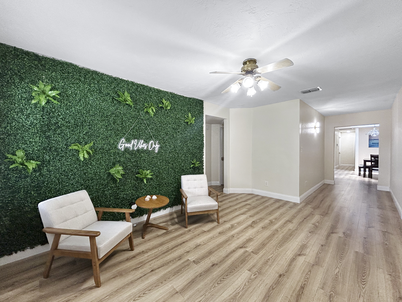3811 39th Avenue North - Photo 2 of 8
