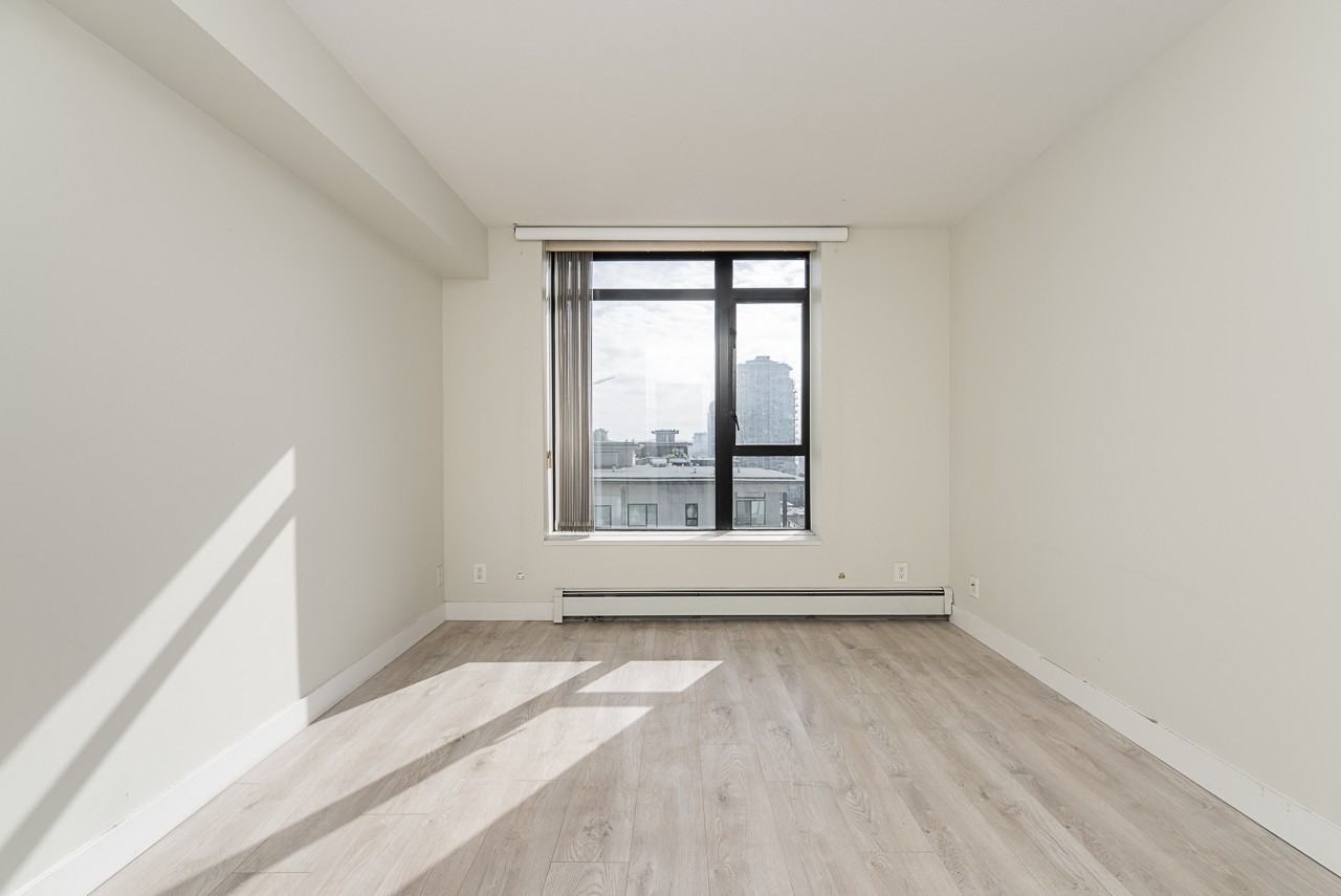 155 West 1st Street #909 - Photo 3 of 36