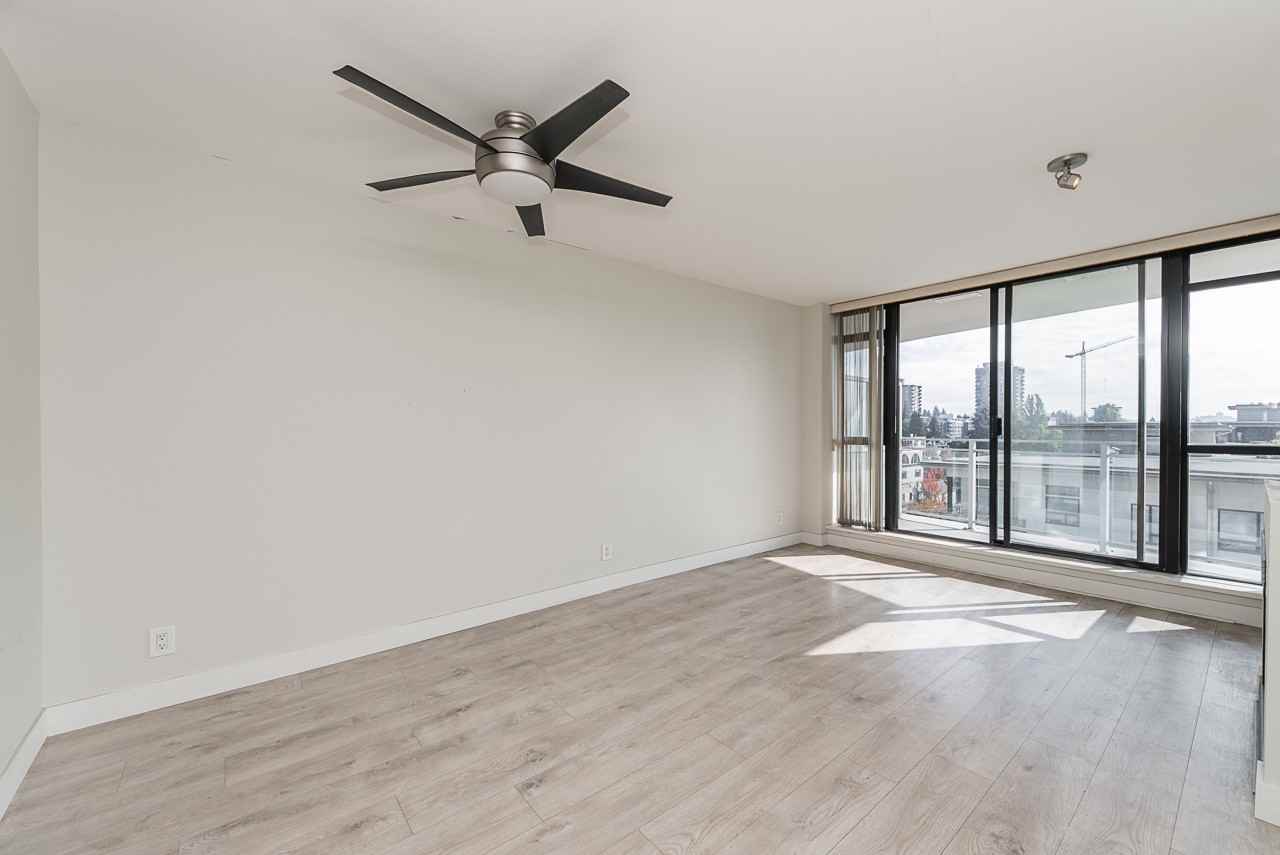 155 West 1st Street #909 - Photo 5 of 36
