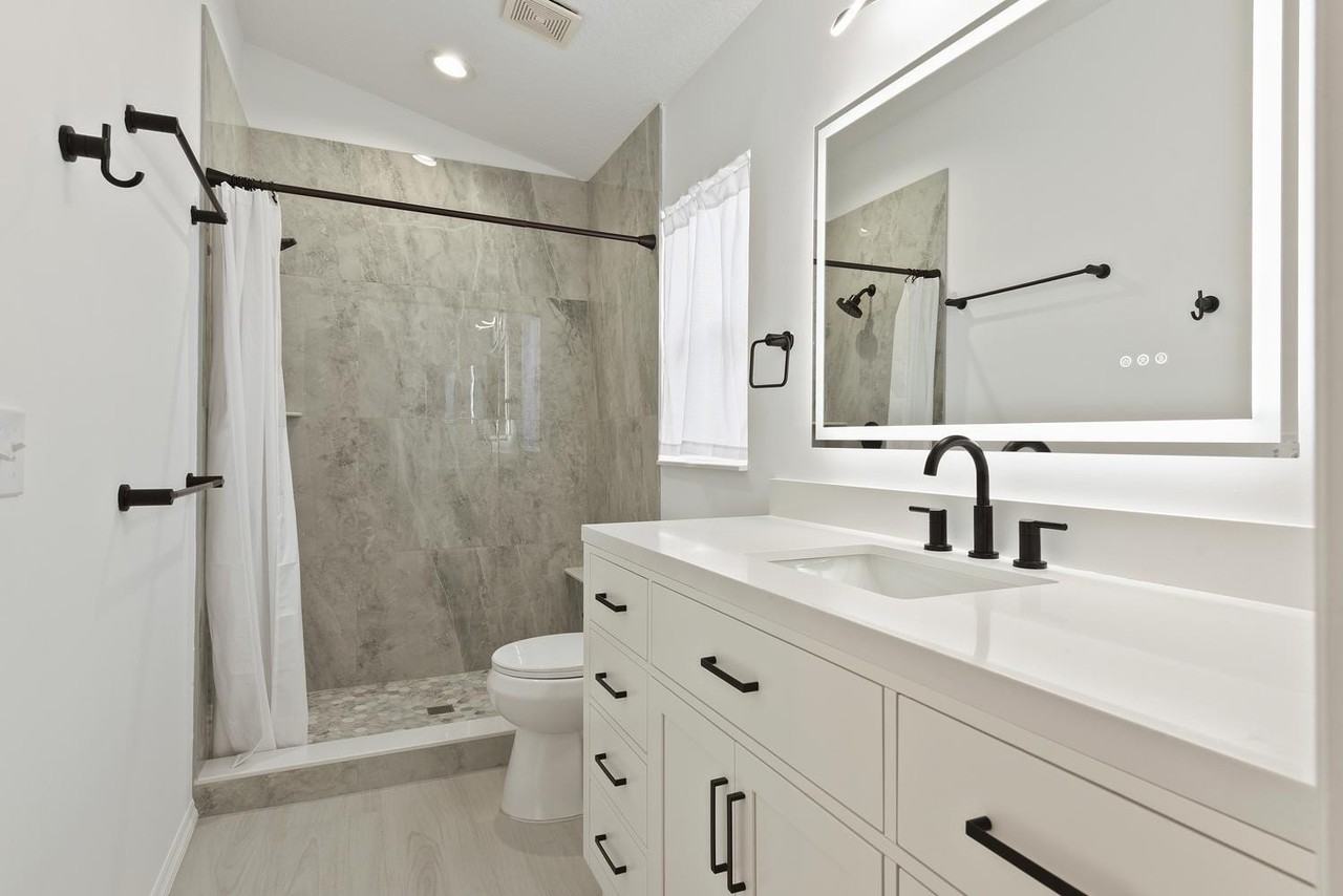 713 Nw Waterlily Pl - Photo 4 of 32