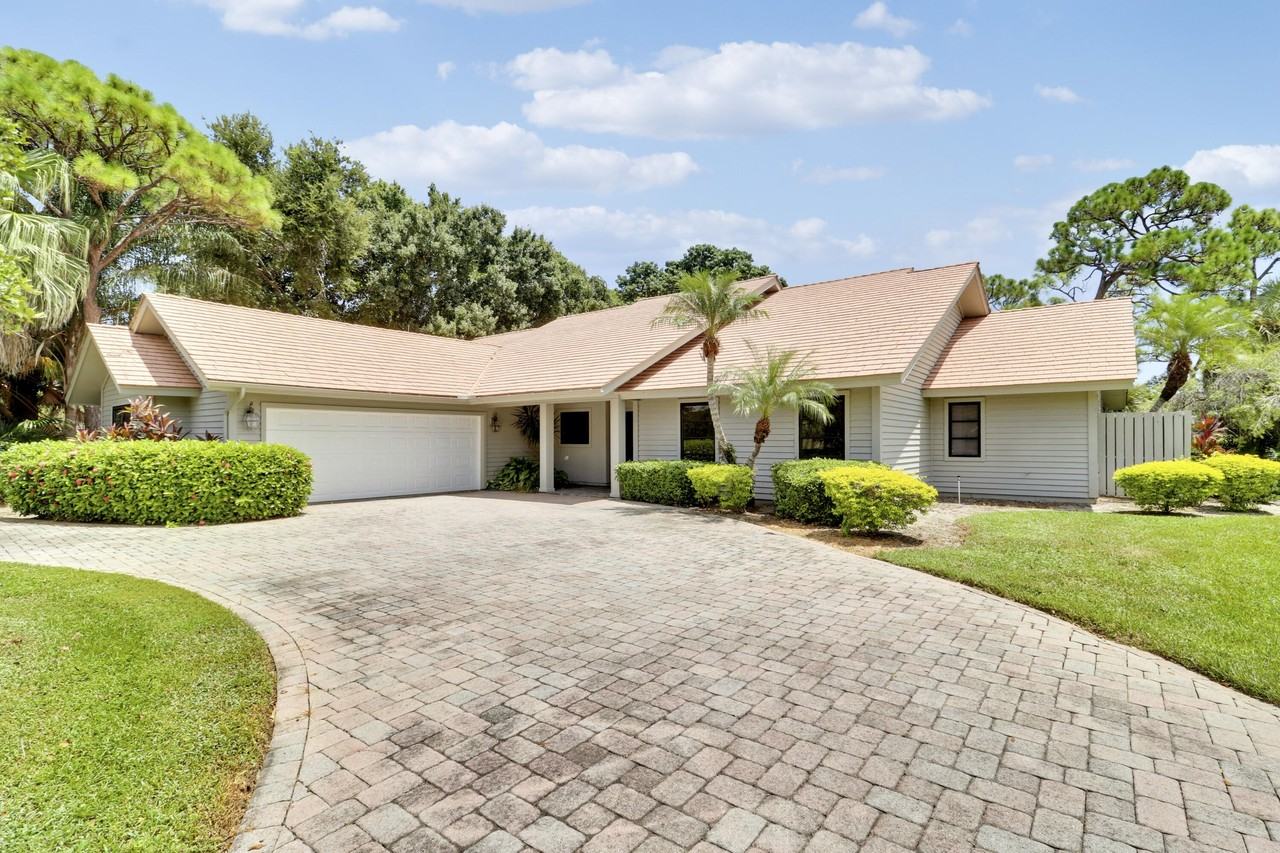 6245 Se Mariner Sands Dr - Photo 2 of 50
