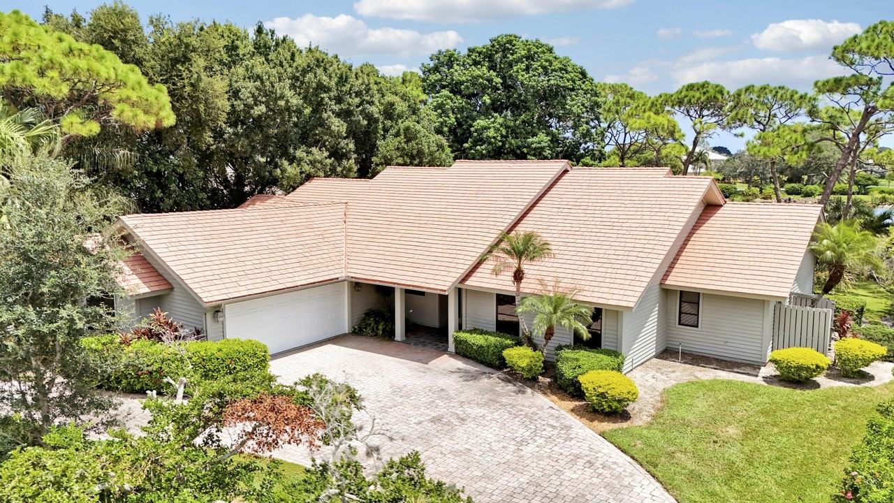 6245 Se Mariner Sands Dr - Photo 3 of 50