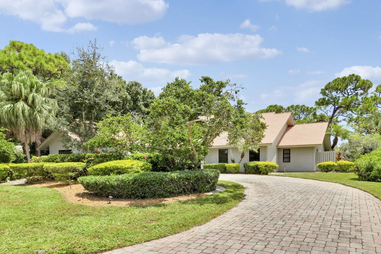 6245 Se Mariner Sands Dr - Photo 4 of 50