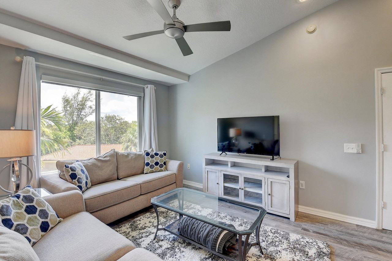 1223 Villa Cir - Photo 5 of 47