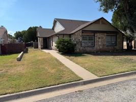 featured image of 2715 Selman Dr