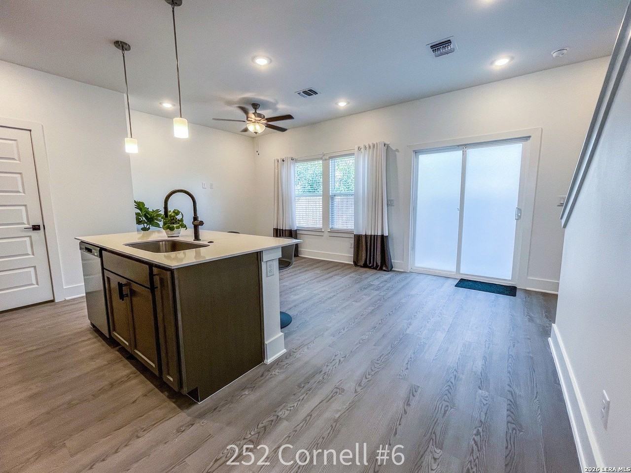 252 Cornell Ave #6 - Photo 4 of 18