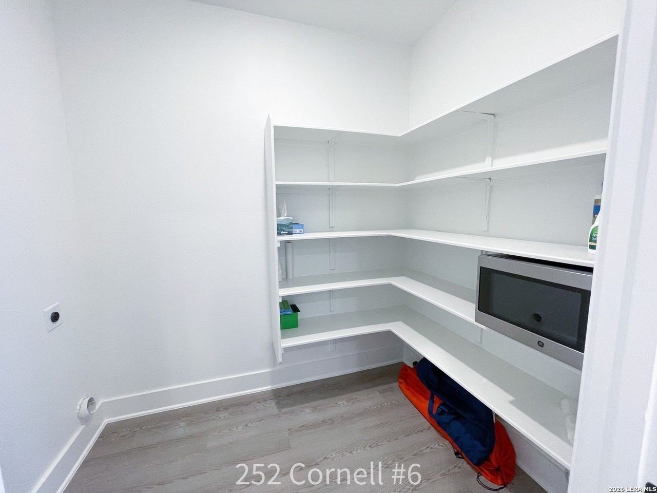 252 Cornell Ave #6 - Photo 6 of 18