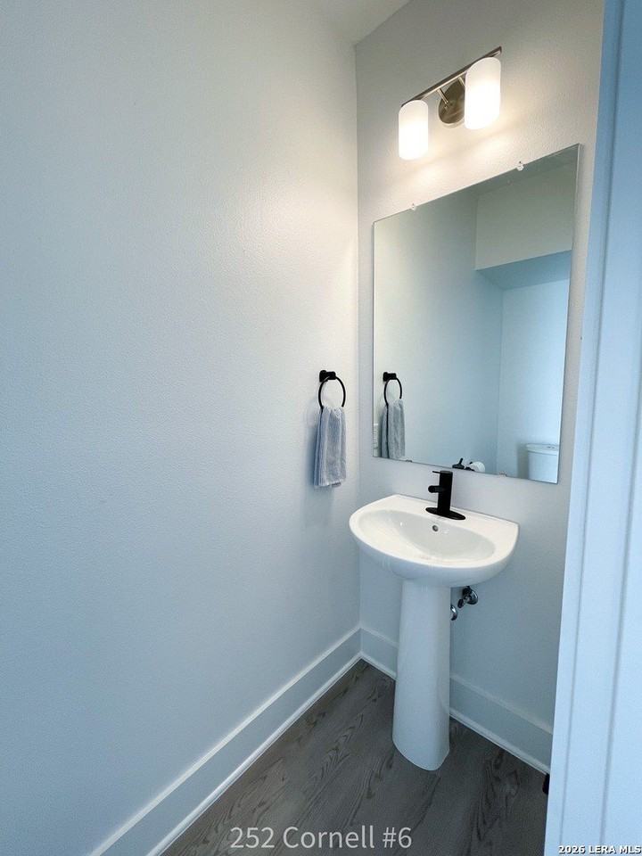 252 Cornell Ave #6 - Photo 7 of 18