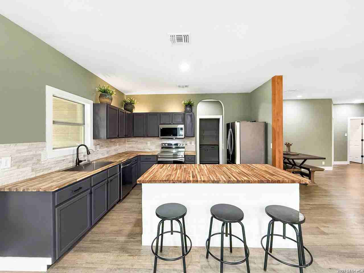 117 Wright Lndg - Photo 7 of 26