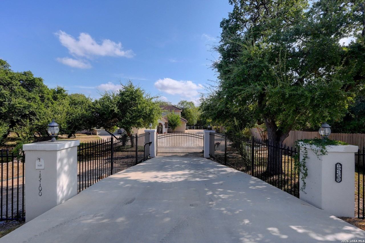 15100 Nw Military Hwy - Photo 4 of 50