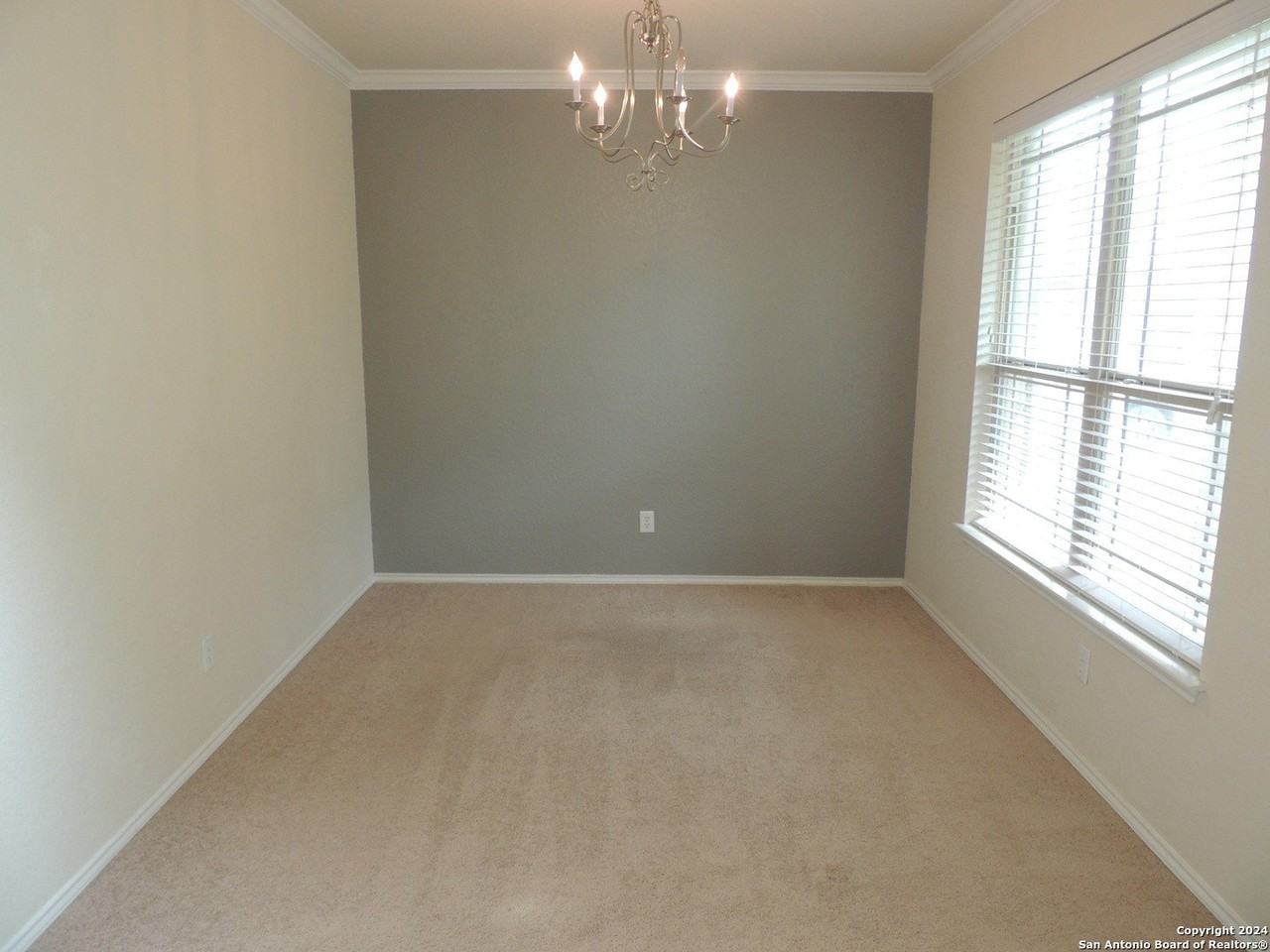 345 Maple Way - Photo 2 of 12
