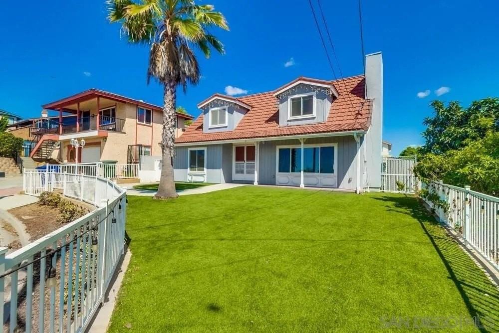 1011 La Mesa Ave - Photo 3 of 50