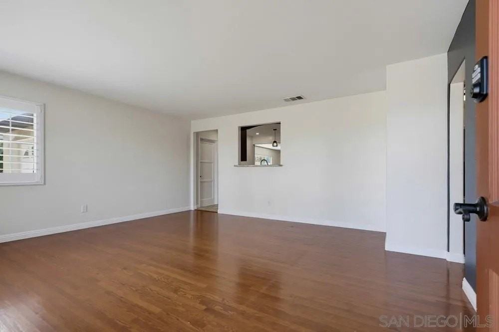4044 Vista Grande Dr - Photo 2 of 49
