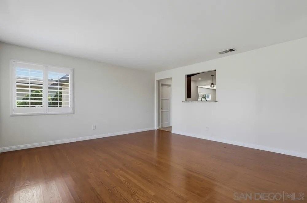 4044 Vista Grande Dr - Photo 3 of 49