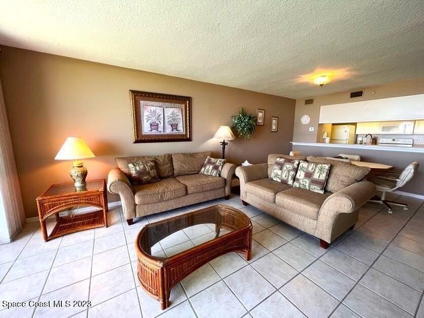 425 Buchanan Ave #205 - Photo 4 of 19